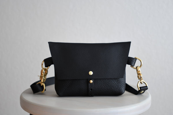 The Bogotá Hip Bag - Rustic Red