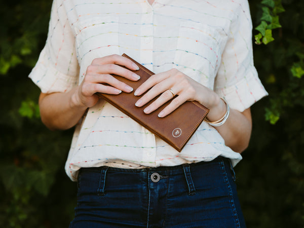 The Leather Phone Wallet in Rustic Red Kodiak Leather