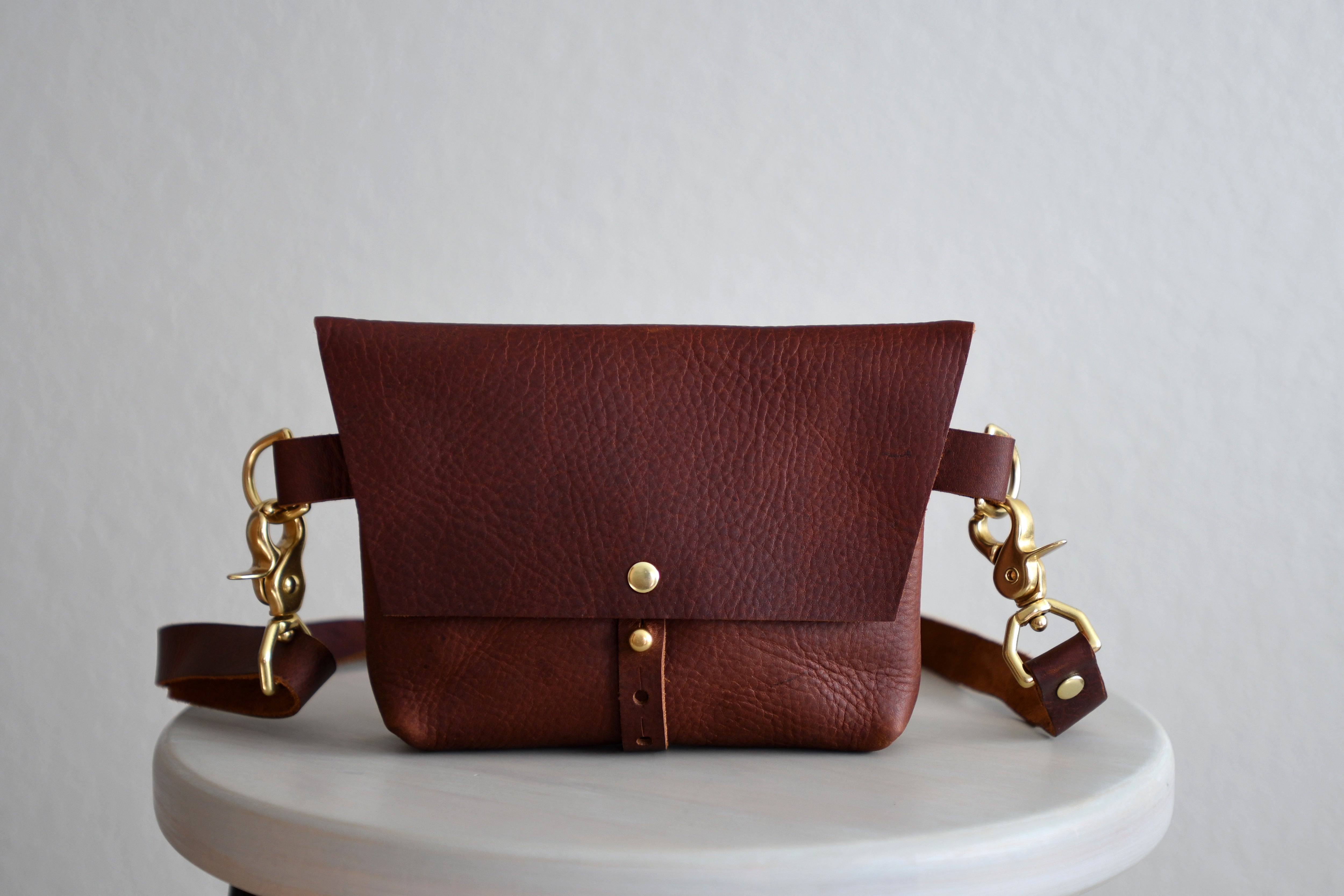 The Bogotá Hip Bag - Rustic Red