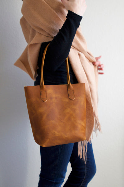 Leather Market Tote Bag in Wild Honey Kodiak Leather
