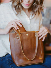 Leather Market Tote Bag in Wild Honey Kodiak Leather
