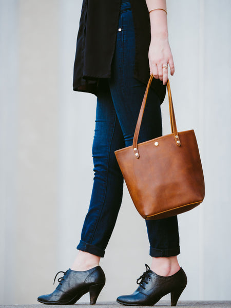 Leather Market Tote Bag in Wild Honey Kodiak Leather