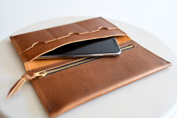 The Leather Phone Wallet in Rustic Red Kodiak Leather