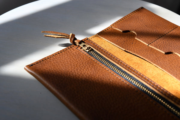 The Leather Phone Wallet in Wild Honey Kodiak Leather