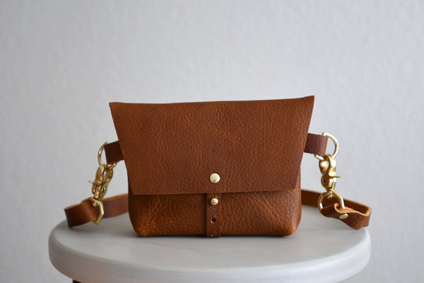 The Bogotá Hip Bag - Rustic Red